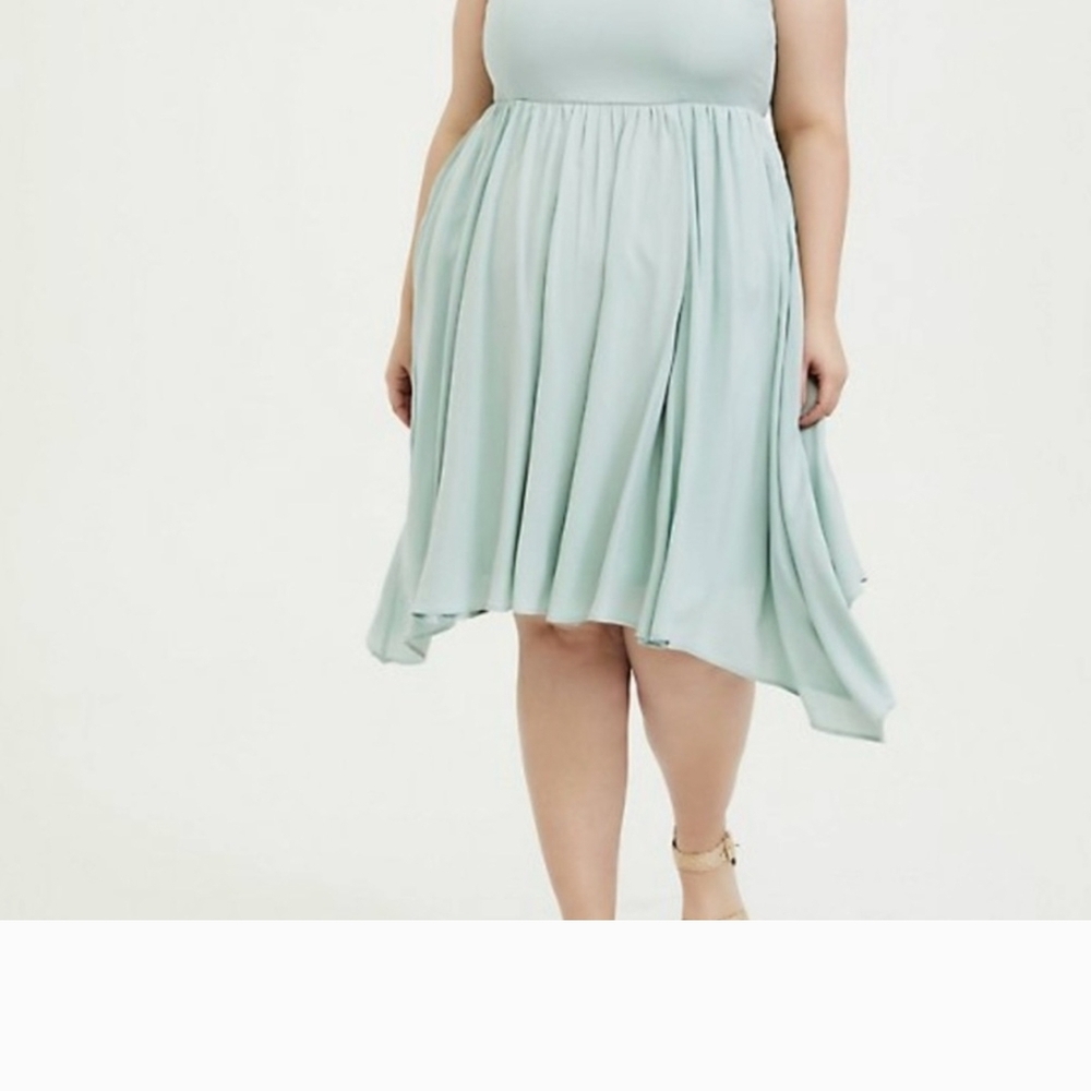 Torrid Strapless Challis Shark Skater Light Green Dress Size 1X
